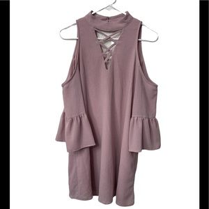 Entro Lavender Ruffle Sleeve Cold Shoulder Dress     Sz (S)